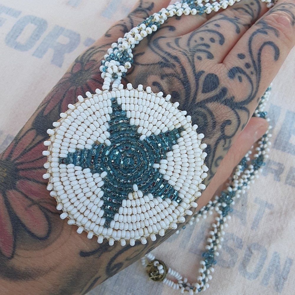 ❤ Artisan Native American Seed Bead Star Turquoise Medallion Necklace. 70s!